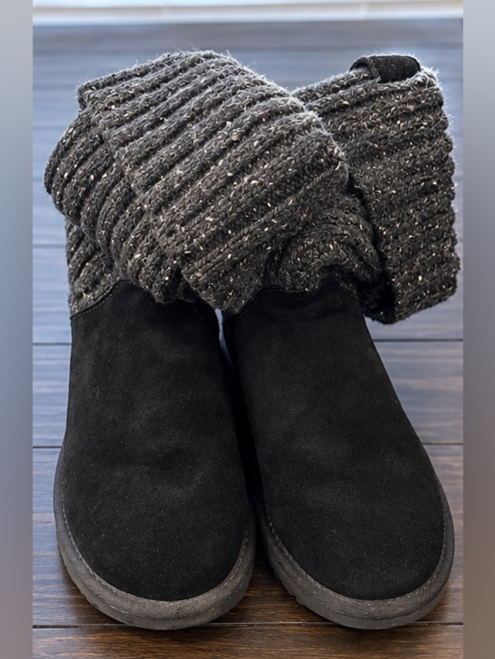 UGG Australia Black Suede Knit Cuff Boots Women’s Size 6